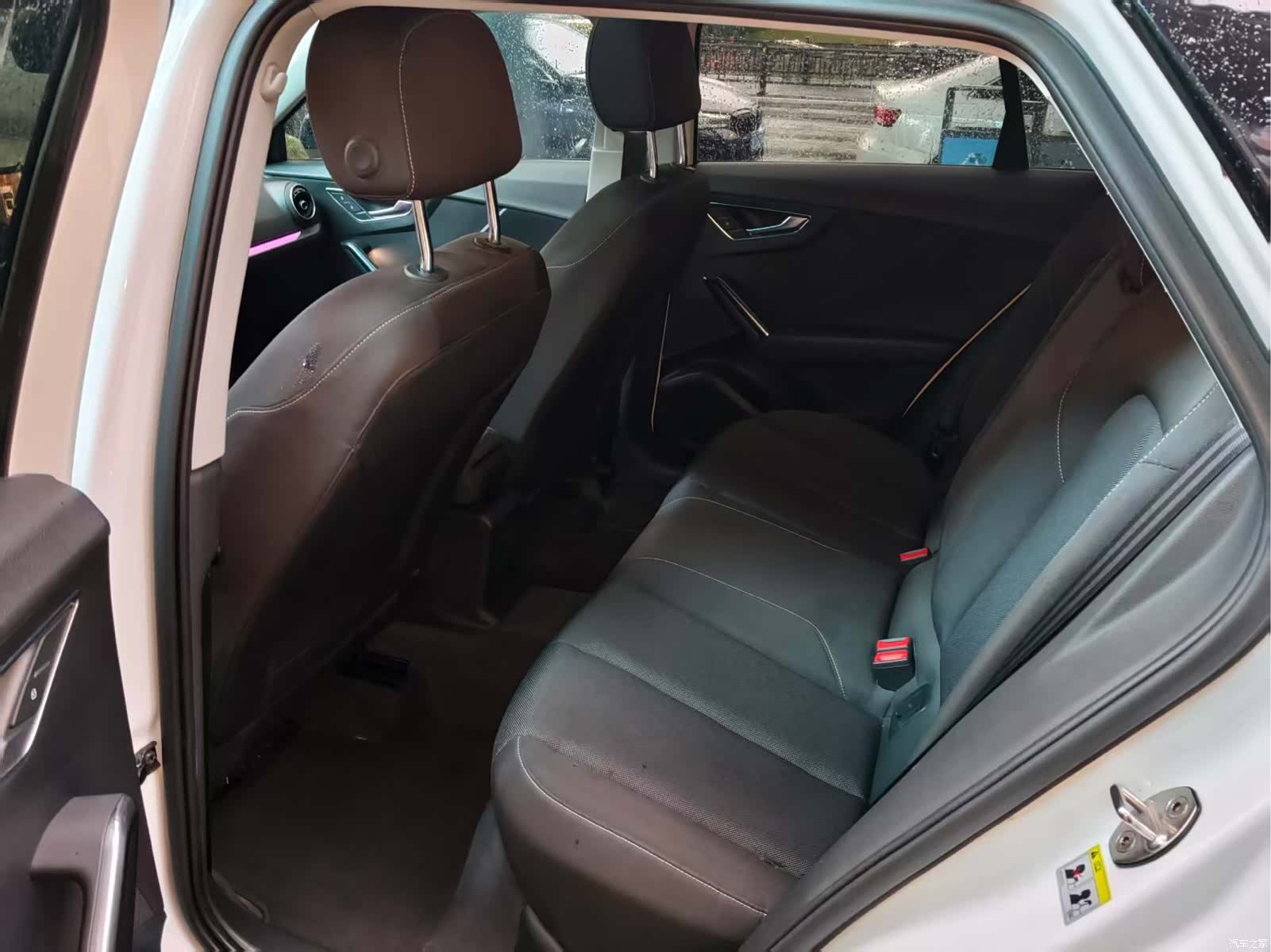 Audi Q2L, 2019 6