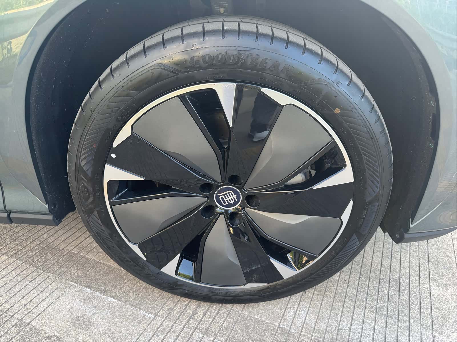 BYD Tang, 2025 10