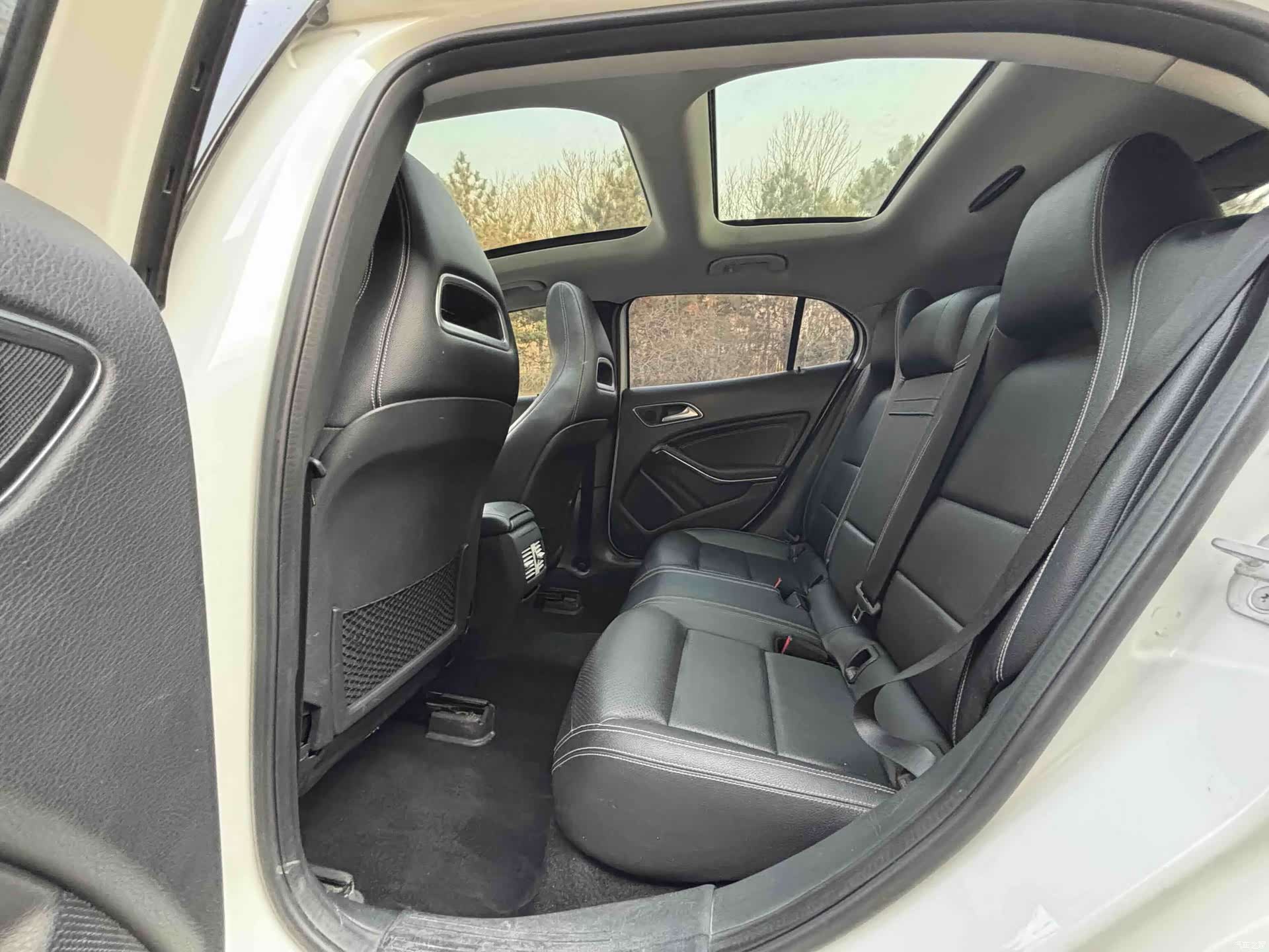 Mercedes-Benz GLA, 2016 8