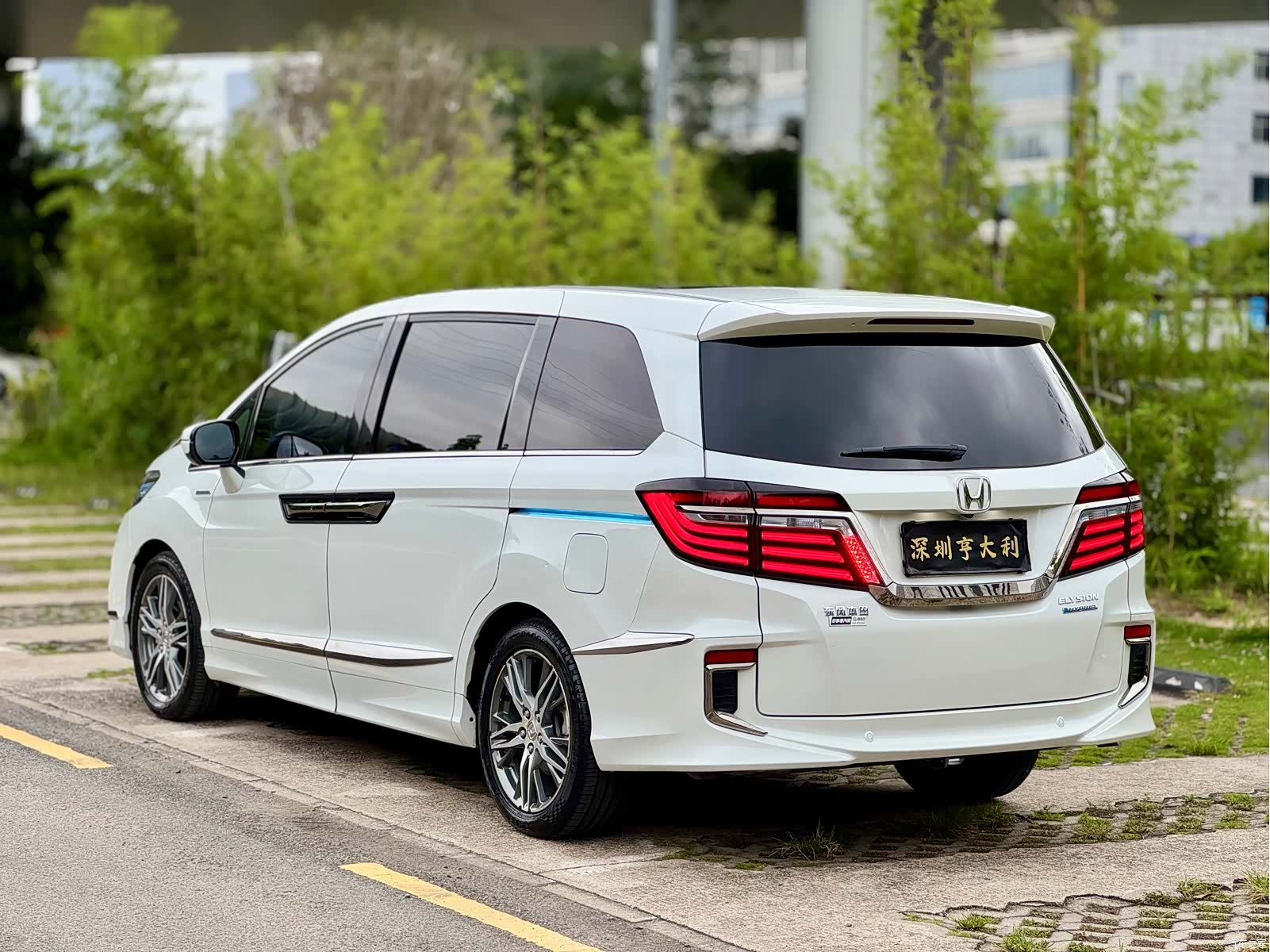 Honda Elysion, 2021 3