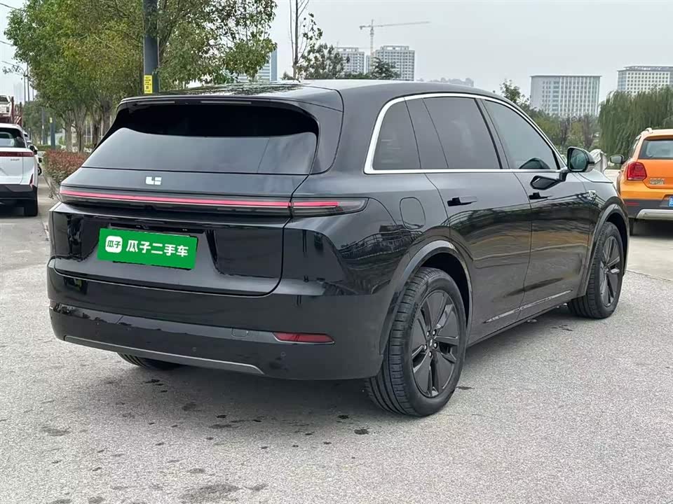 Li Auto Ideal L8