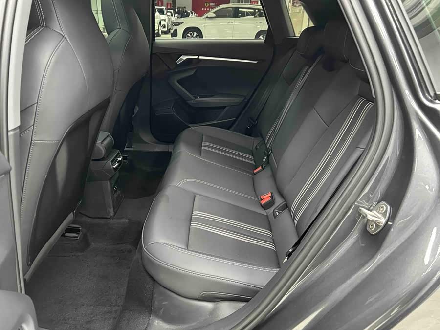 Audi A3 2023, фото 19