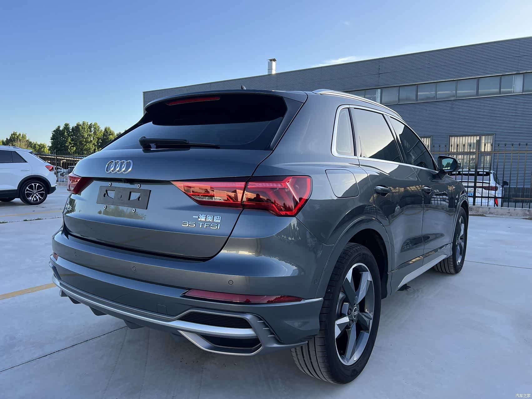 Audi Q3, 2022 6
