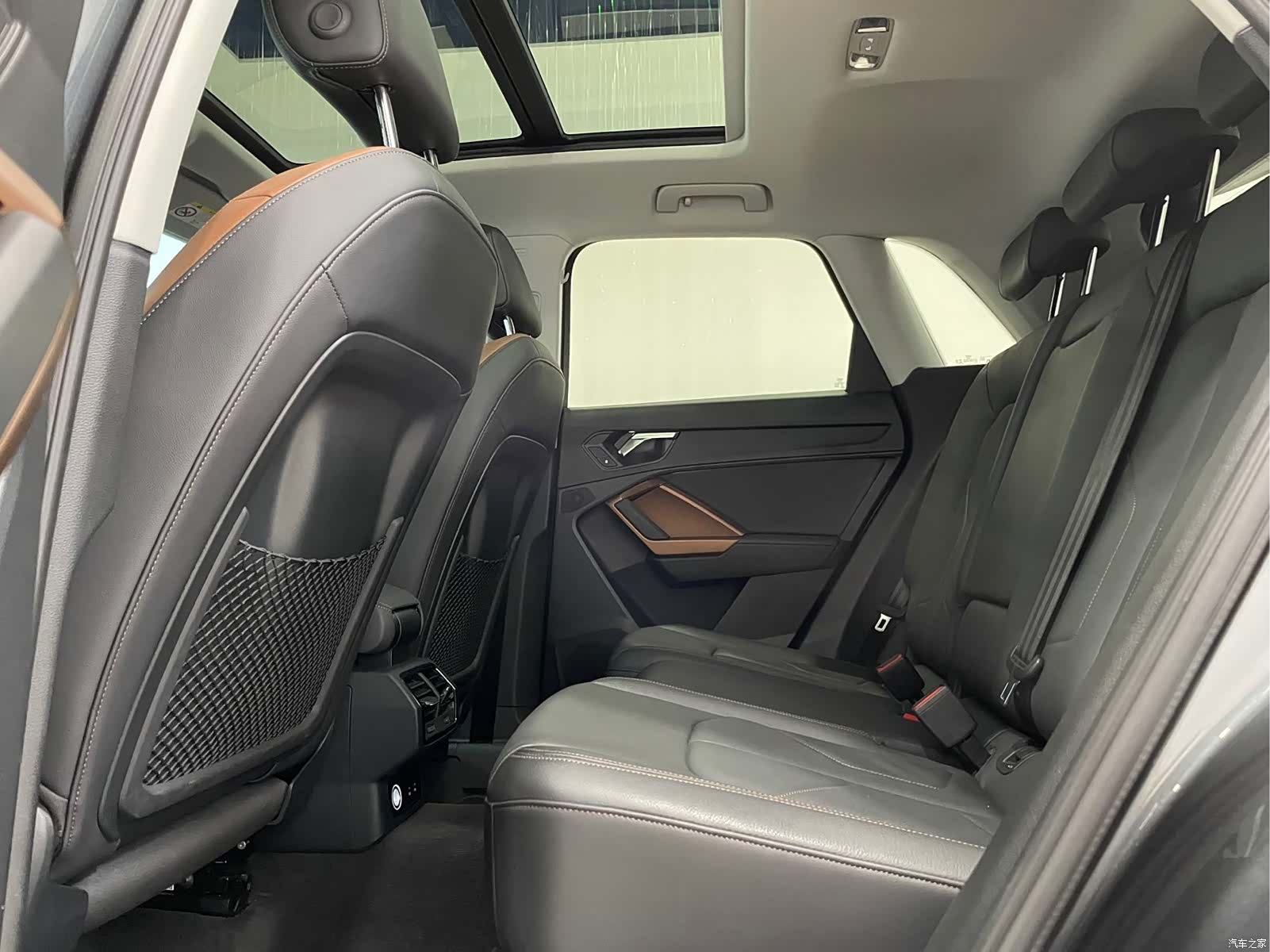 Audi Q3, 2022 12