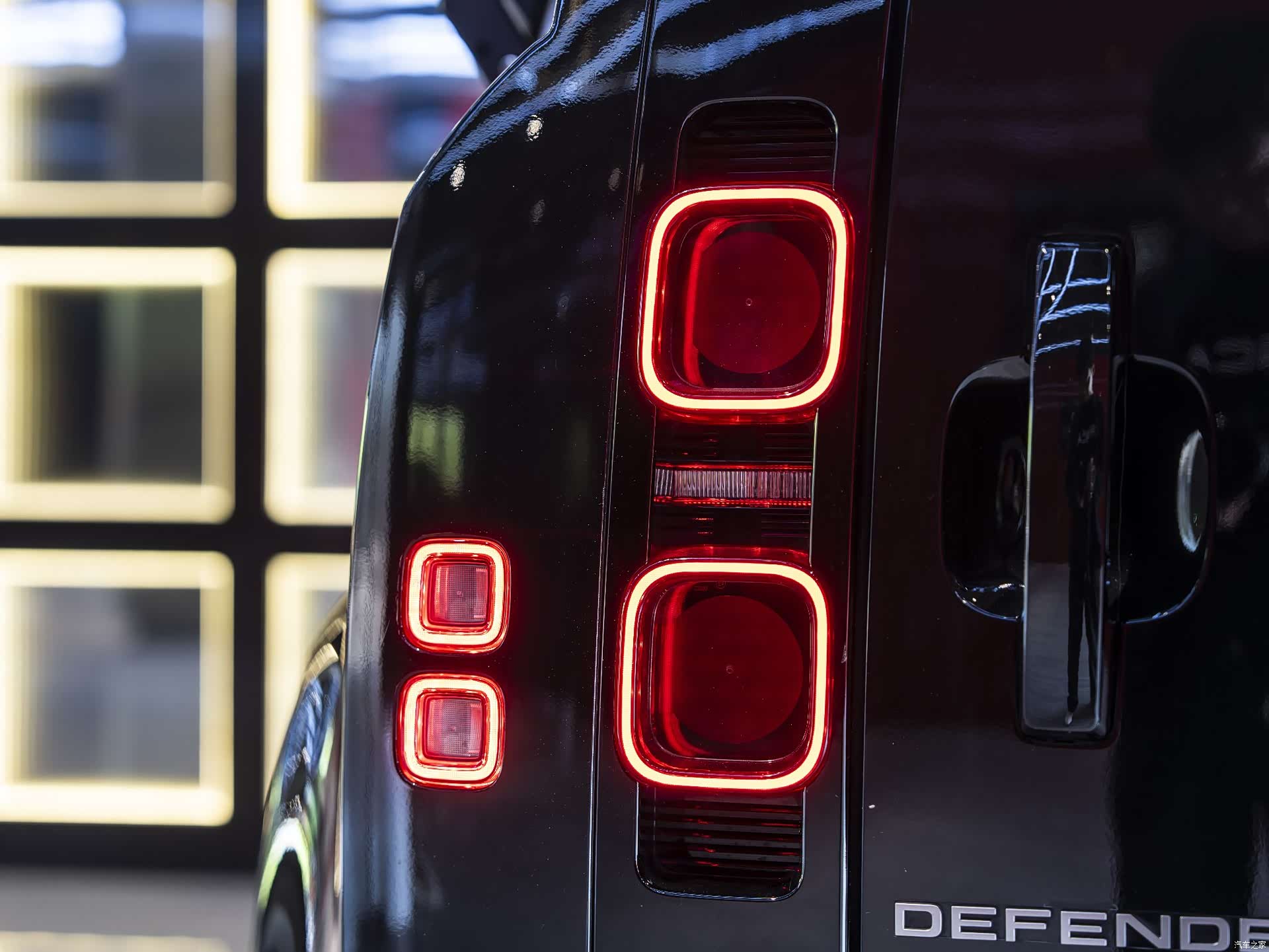 Land Rover Defender, 2024 11
