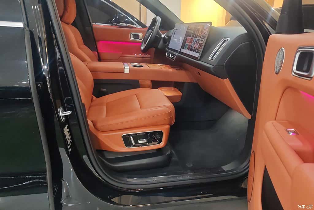 Li Auto L8, 2025 8