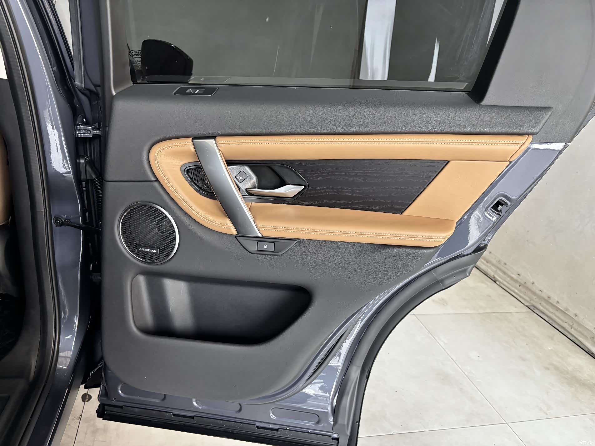 Land Rover Discovery, 2025 22