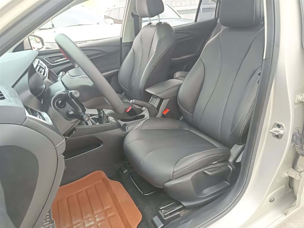 Roewe i5, 2020 15