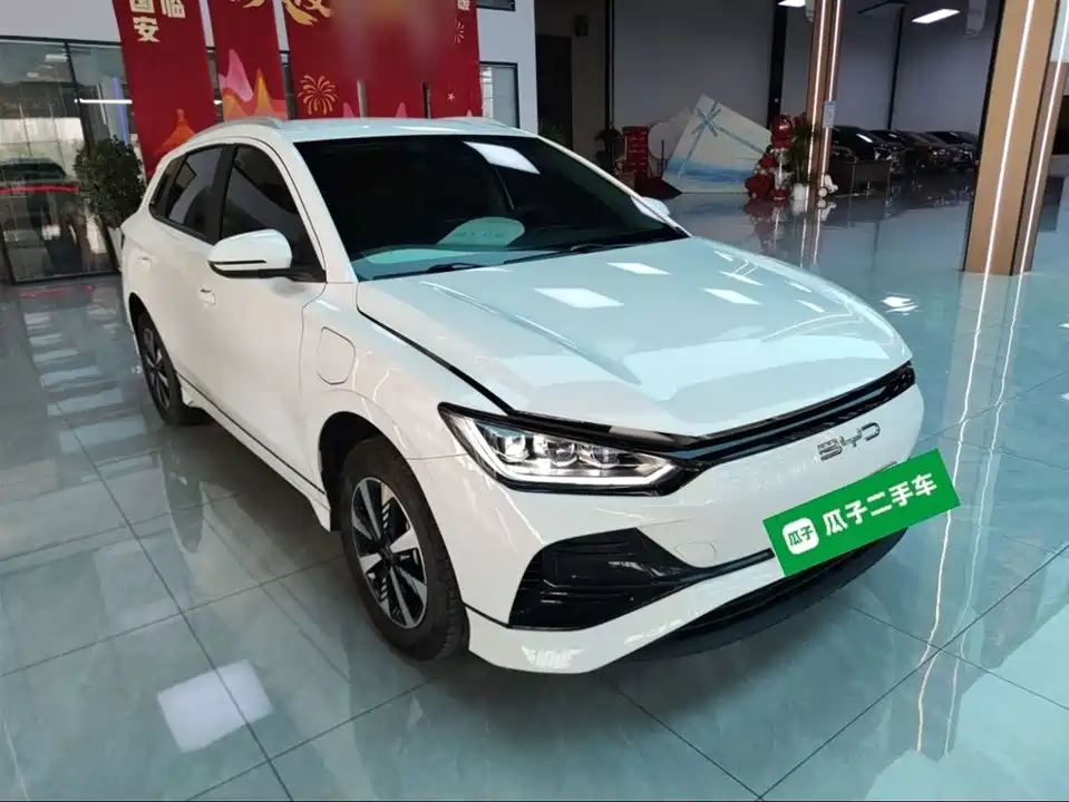 BYD e2