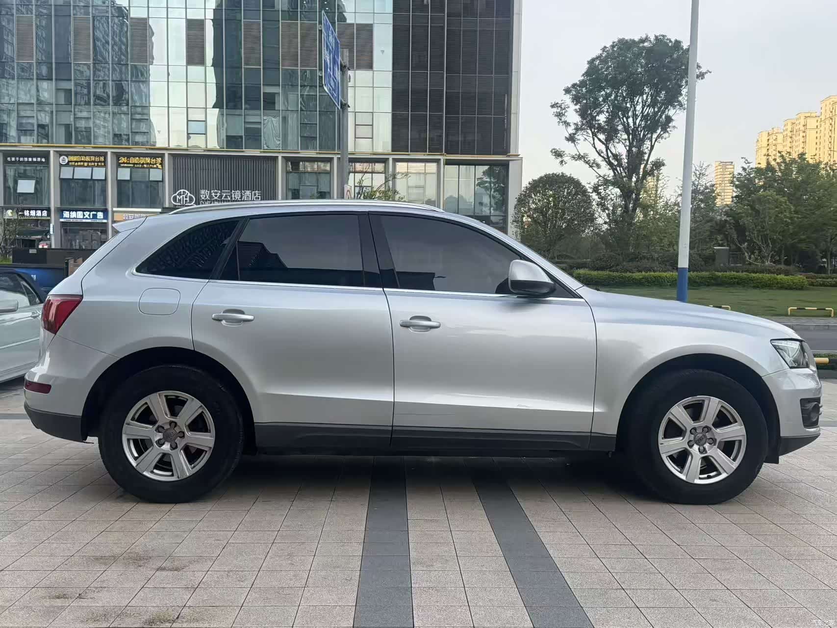 Audi Q5, 2010 4
