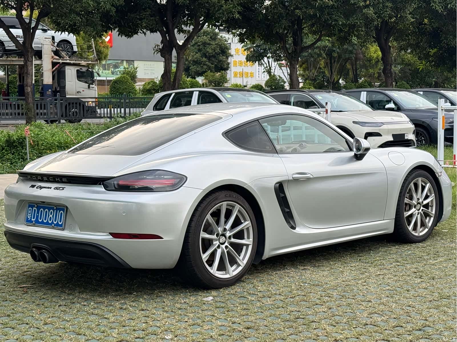 Porsche Cayman, 2017 6