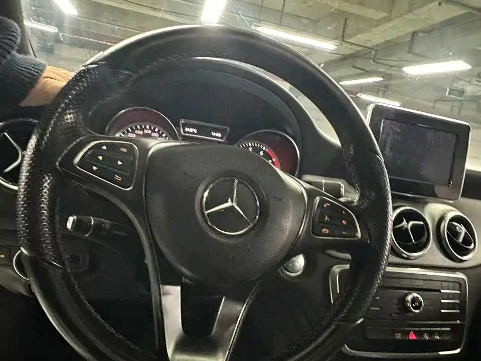 Mercedes-Benz CLA
