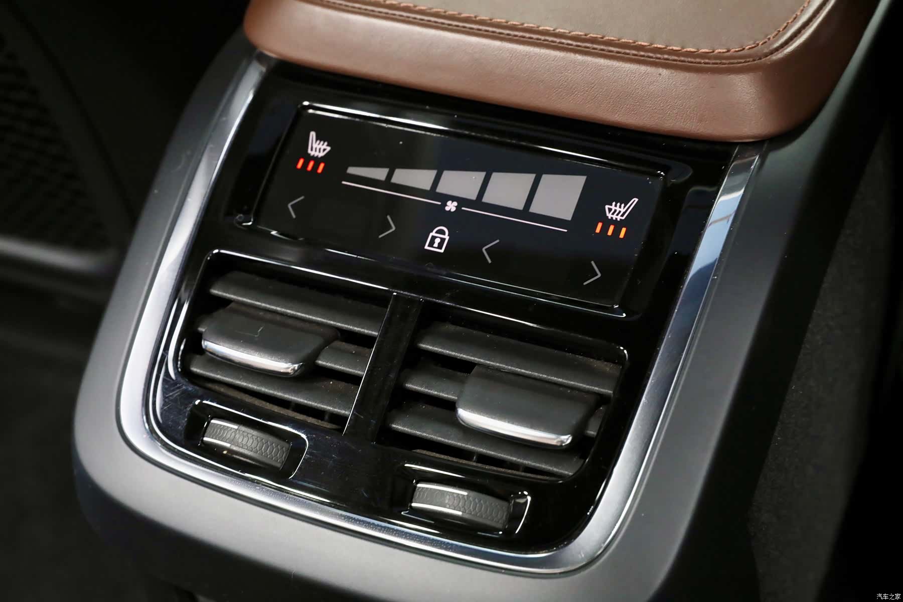 Volvo XC90, 2018 28