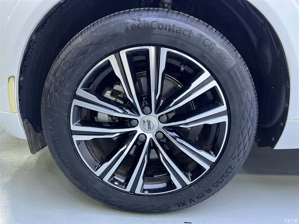 Volvo XC60, 2022 21