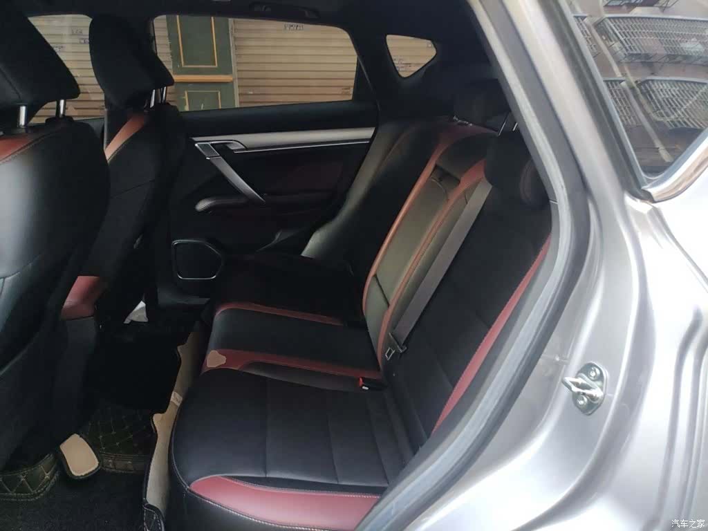 Geely Coolray, 2021 14