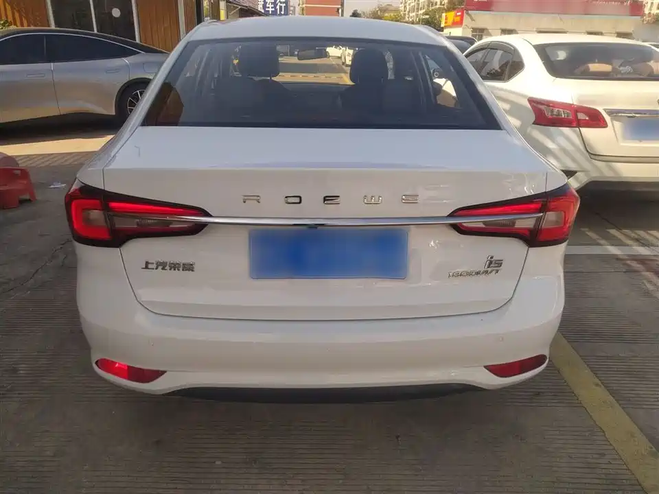 Roewe i5