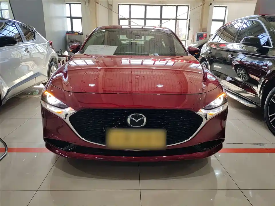 Mazda 3 Angkesaila