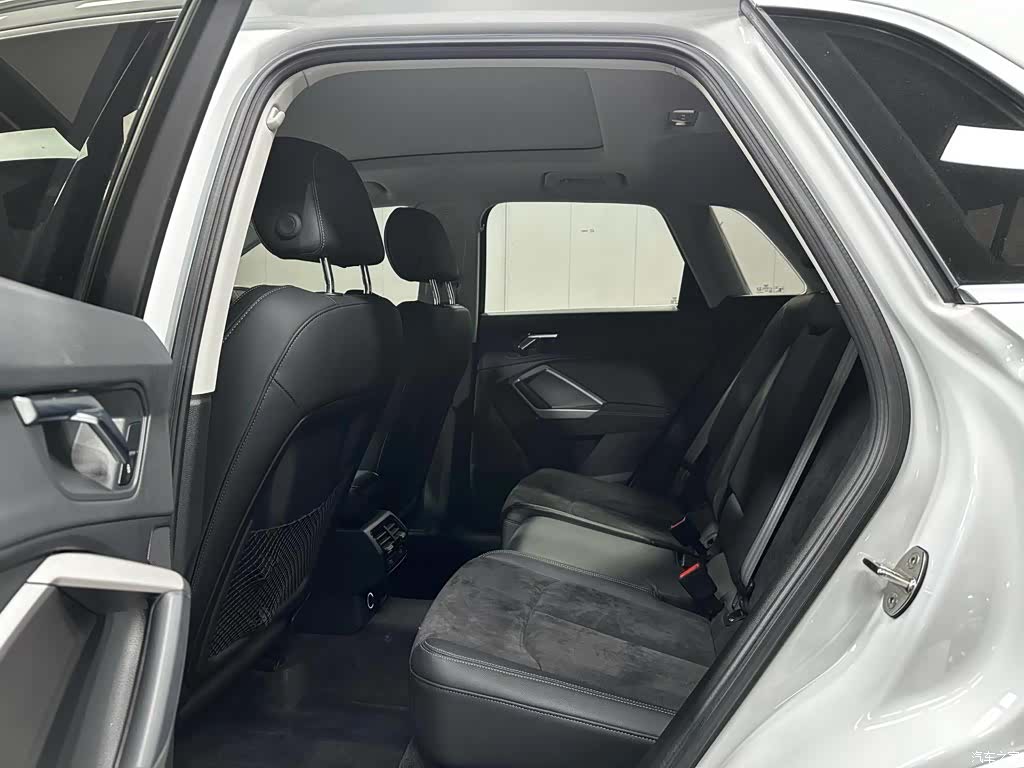 Audi Q3, 2022 16