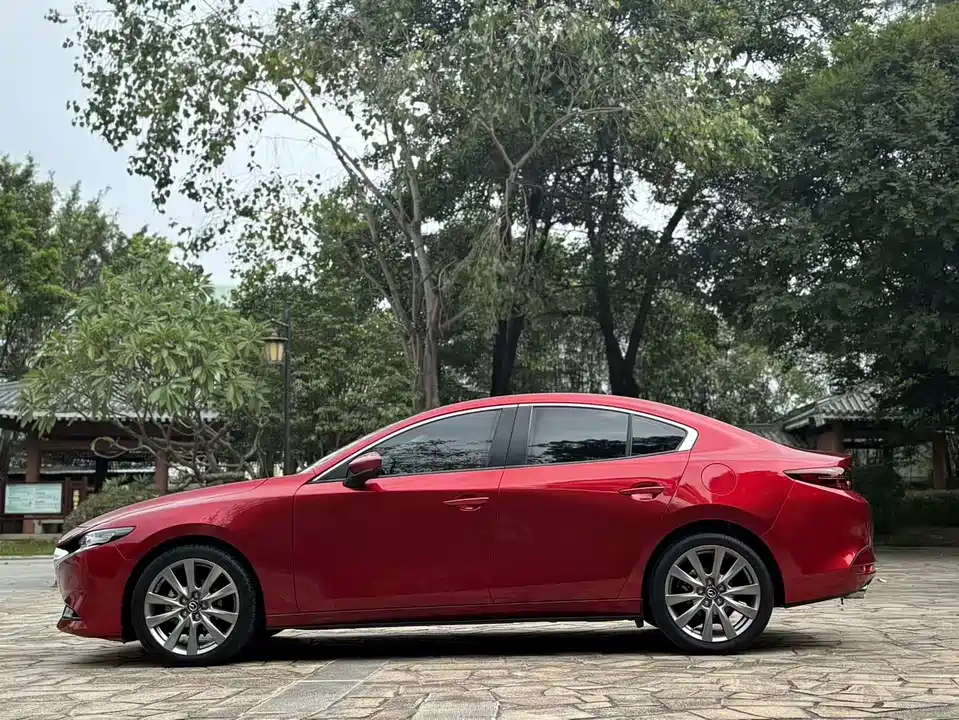 Mazda 3 Angkesaila