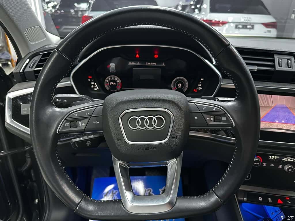 Audi Q3, 2022 13