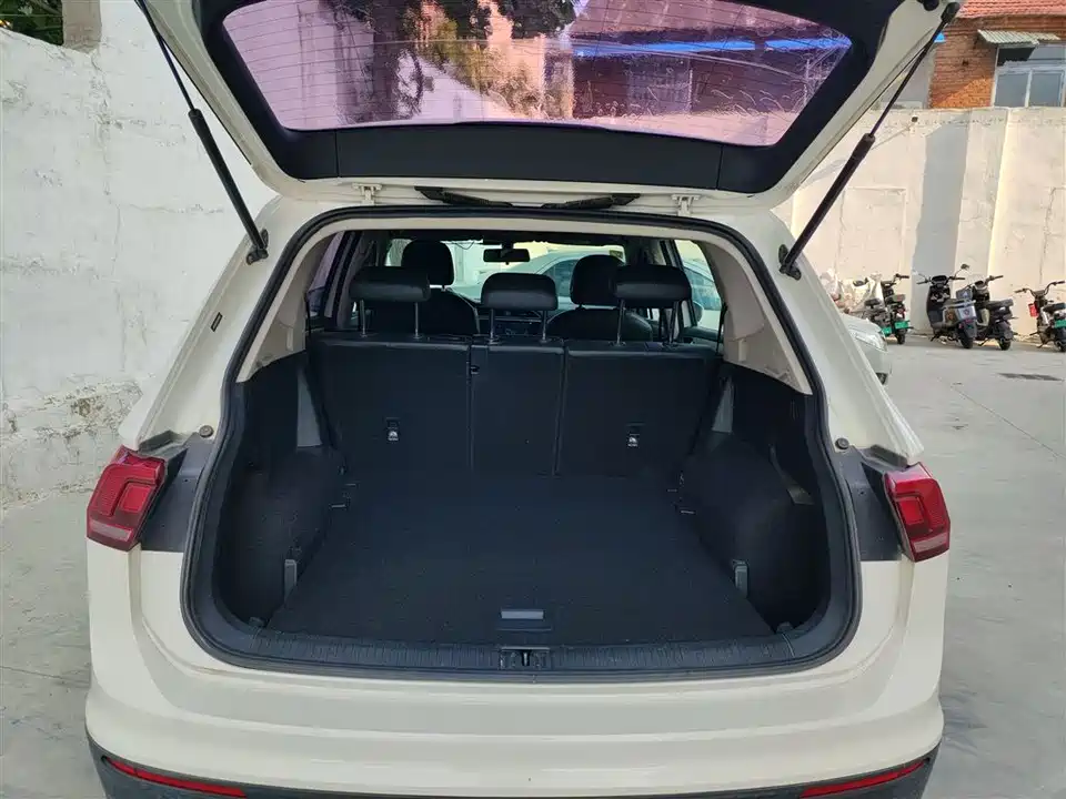 Volkswagen Tiguan L Volkswagen Tiguan L