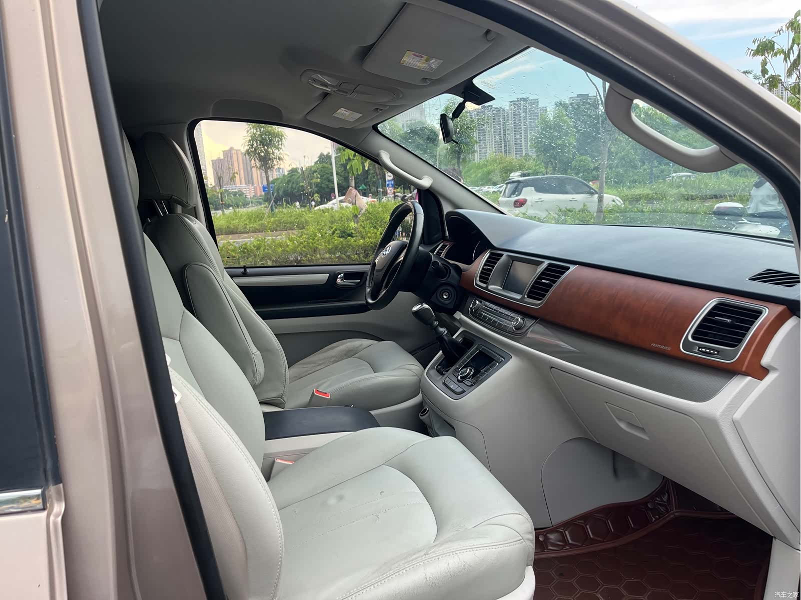 Maxus G10, 2014 15