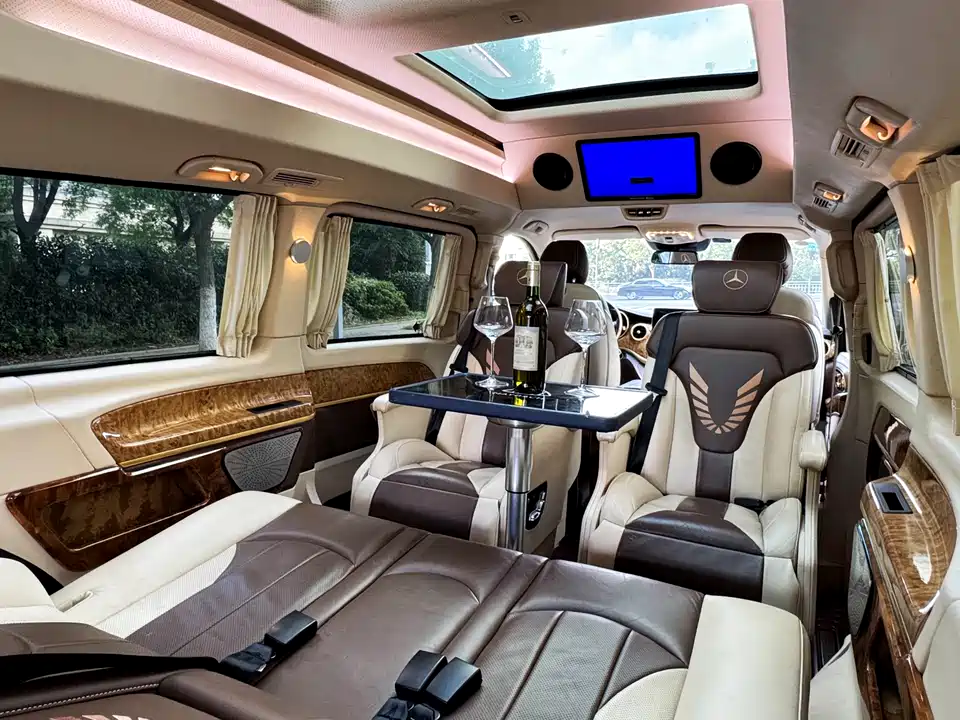 Mercedes-Benz V-class