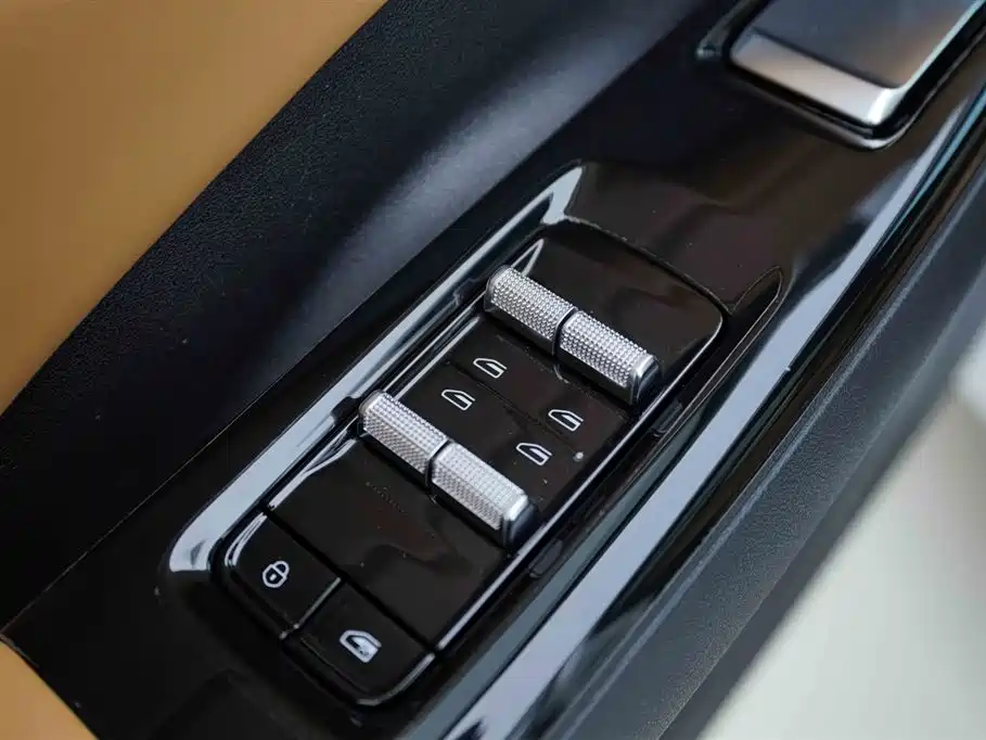 Geely Galaxy Galaxy L7