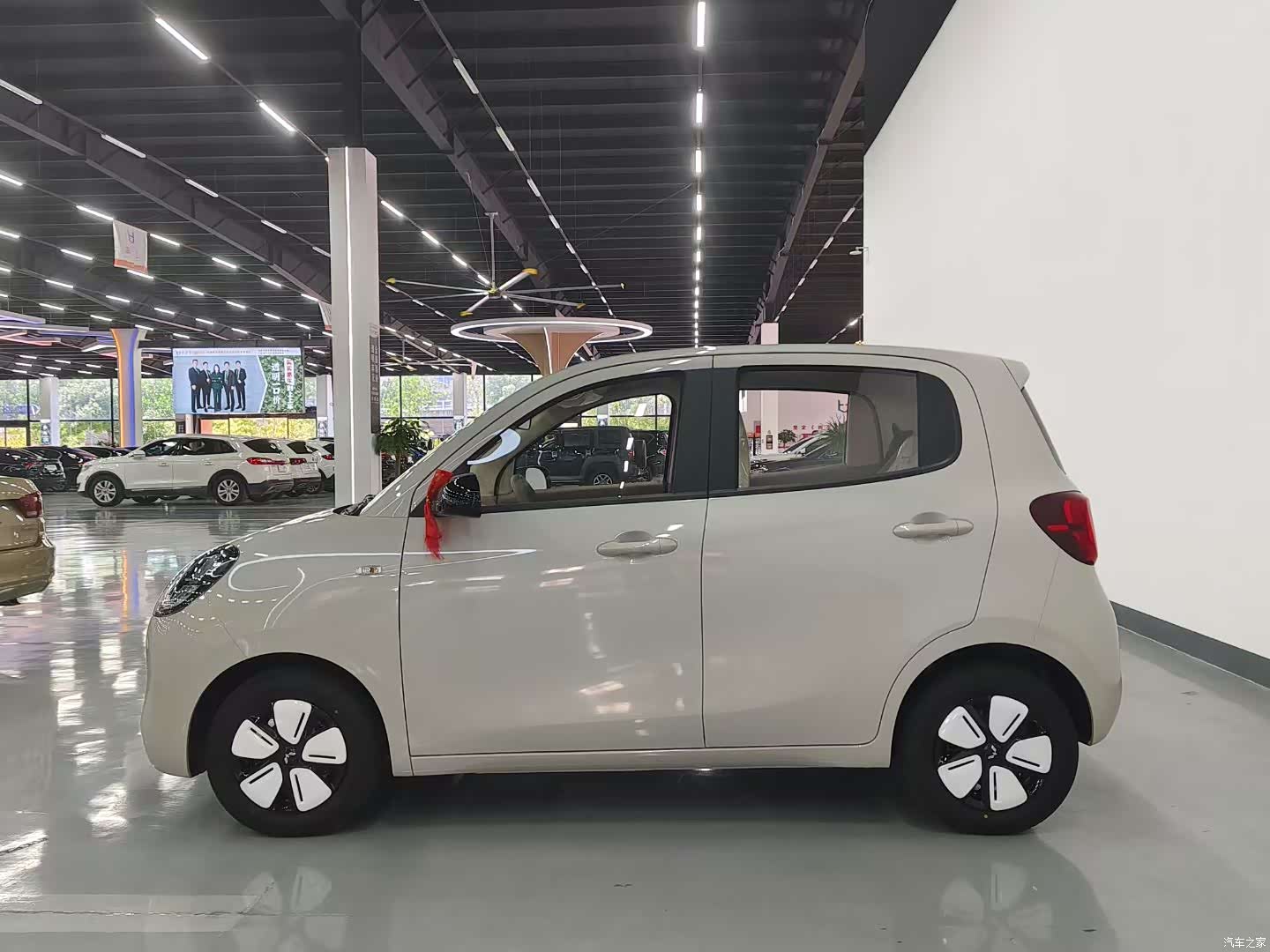 Wuling MINIEV, 2026 4