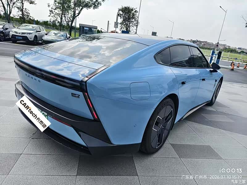 Xpeng P7, 2025 все фото