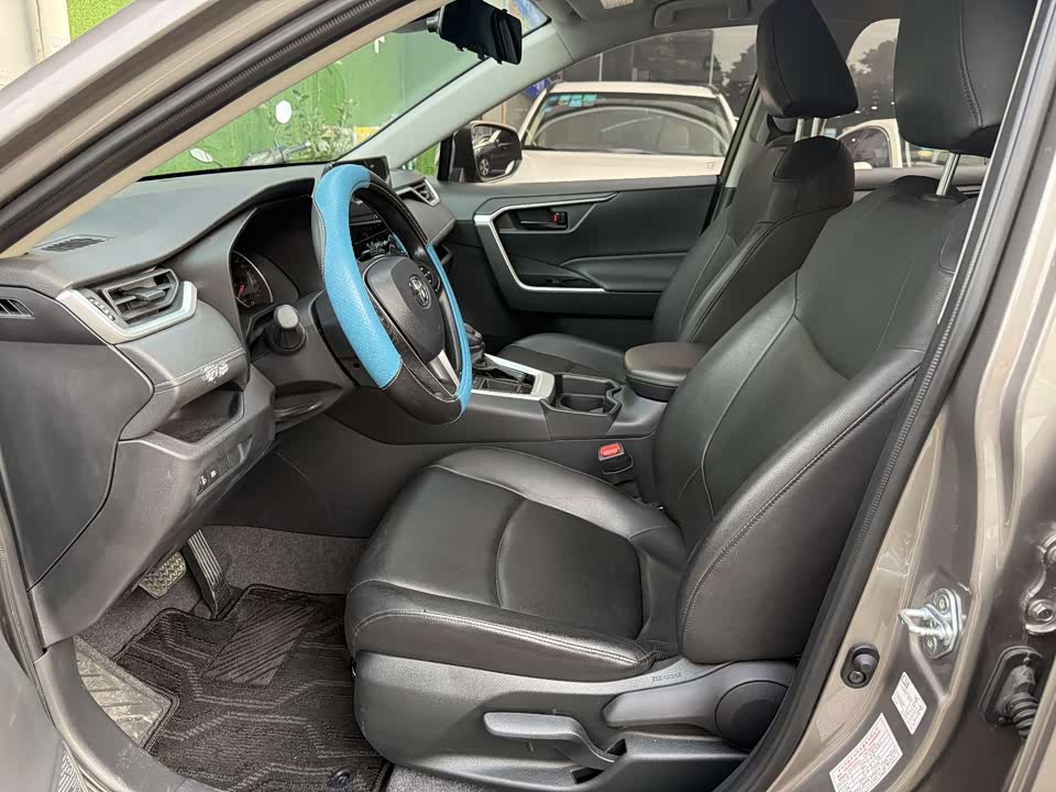 Toyota RAV4 Rongfang