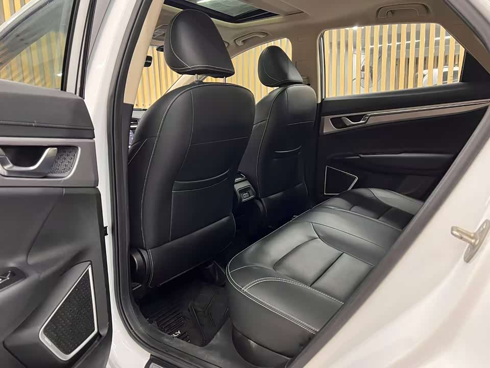 Geely Emgrand GS