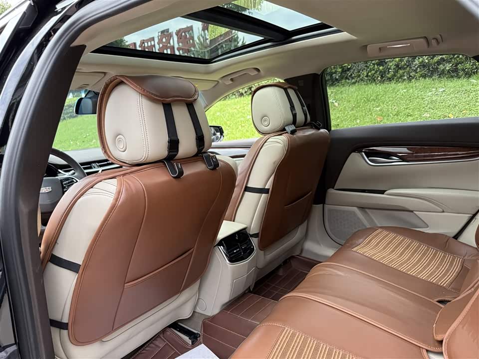 Cadillac XTS