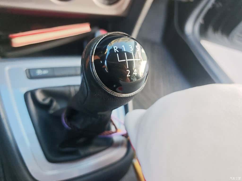 Volkswagen Lavida, 2017 11