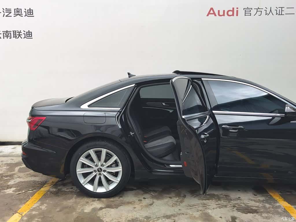 Audi A6L, 2022 24