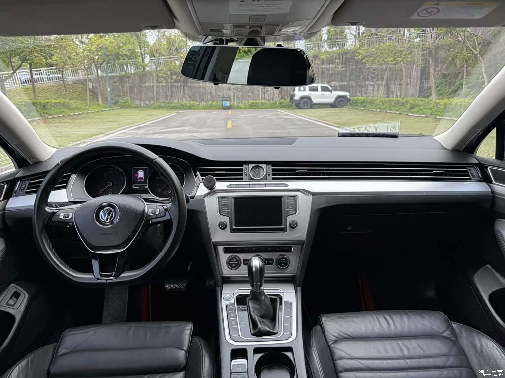 Volkswagen Variant, 2017 все фото
