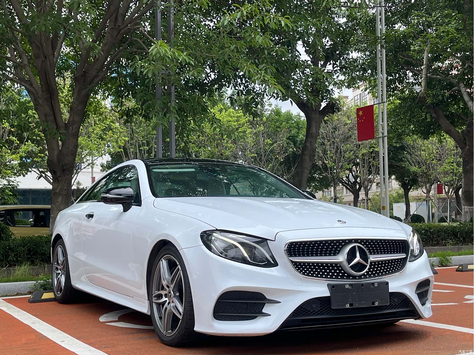 Mercedes-Benz E-Class, 2017 3
