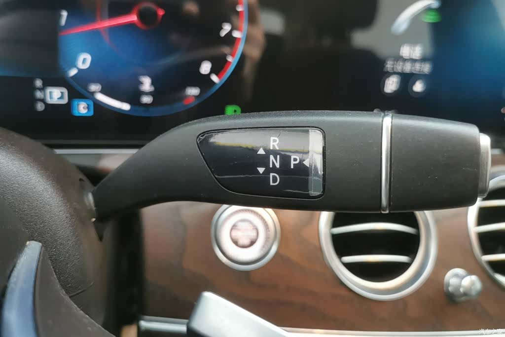 Mercedes-Benz E-Class, 2022 16