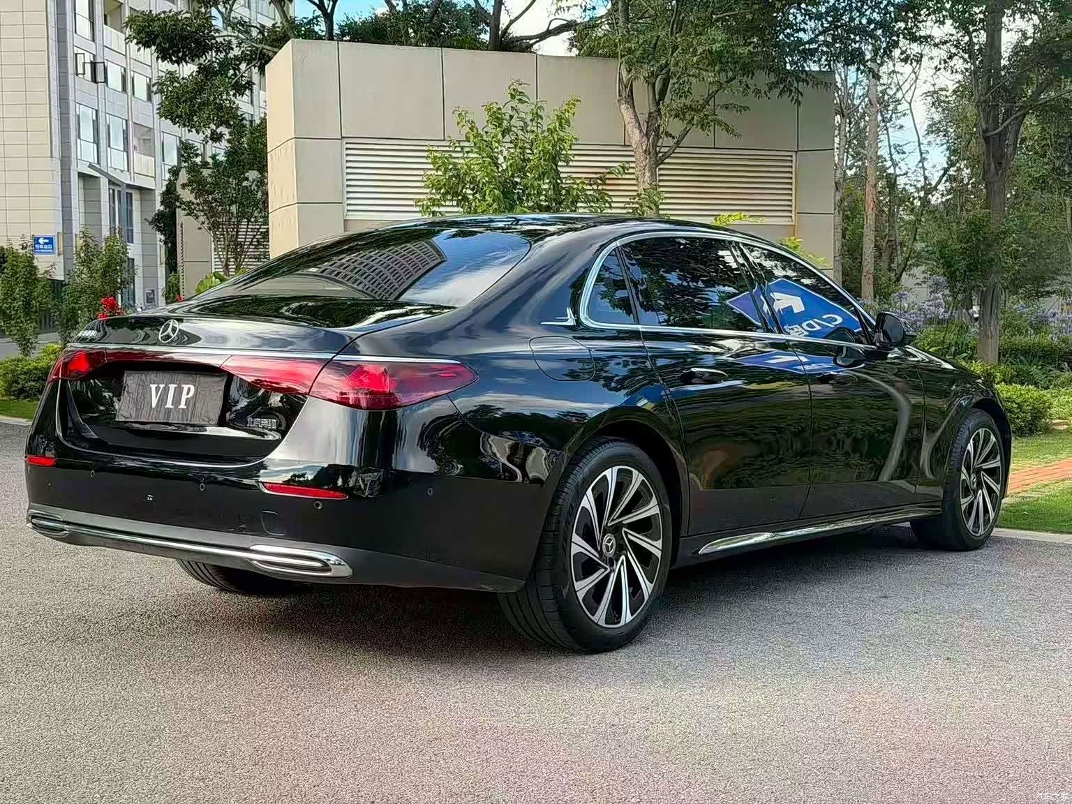 Mercedes-Benz E-Class, 2024 7