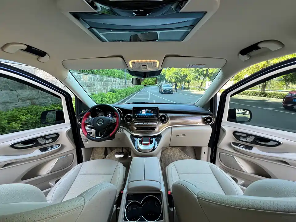 Mercedes-Benz V-class Mercedes-Benz V-class