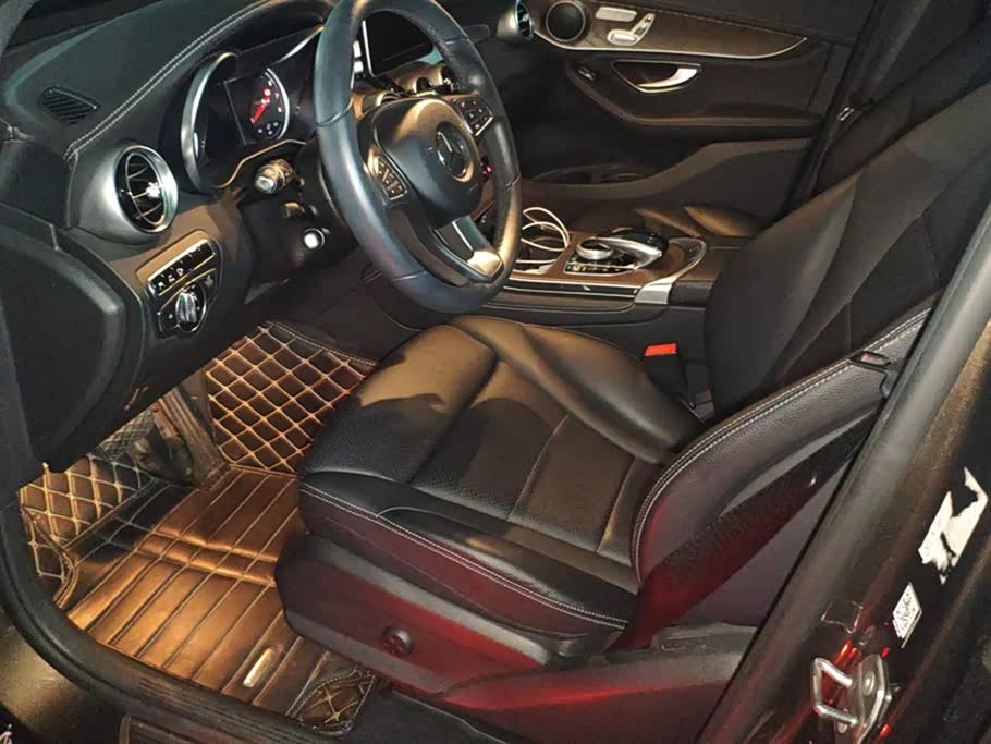 Mercedes-Benz GLC Mercedes-Benz GLC