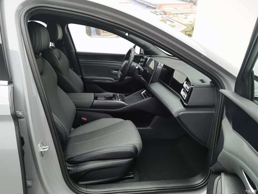BYD Qin, 2025 23