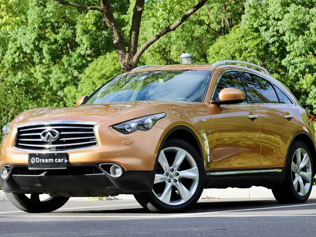 Infiniti QX70