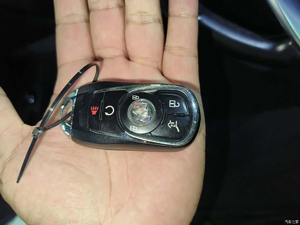 Buick Enclave, 2021 9