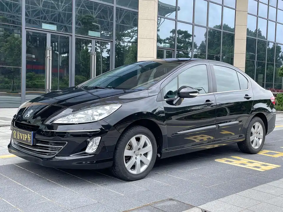 Peugeot 408