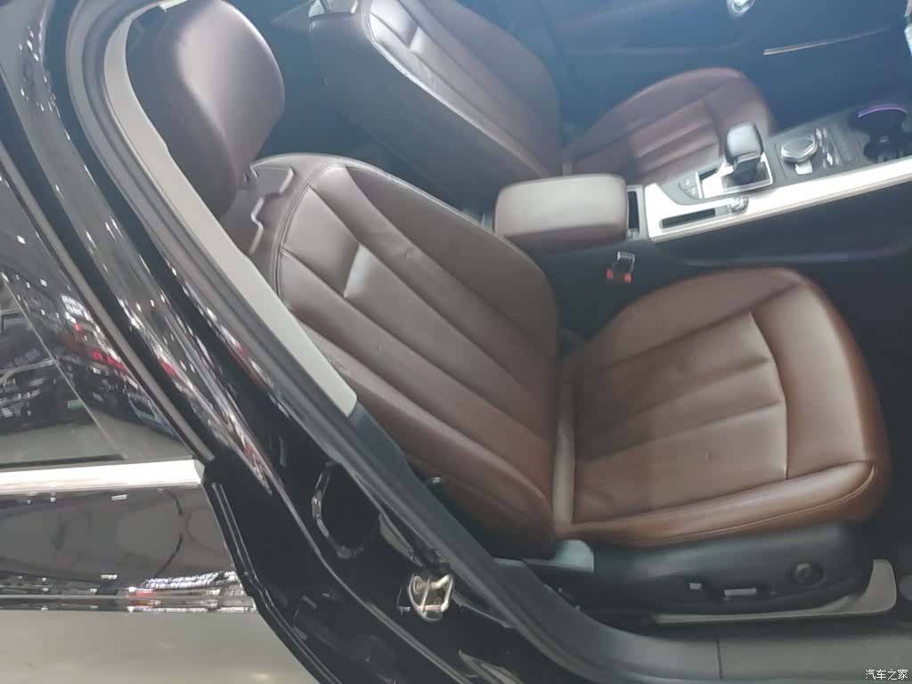 Audi A4, 2018 25