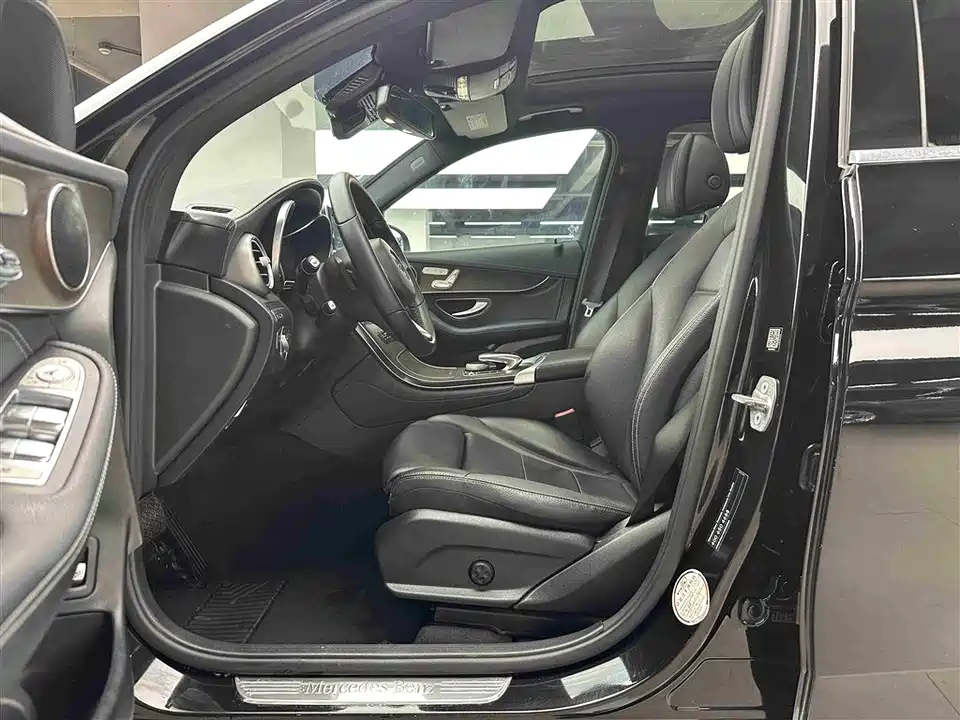 Mercedes-Benz GLC Mercedes-Benz GLC