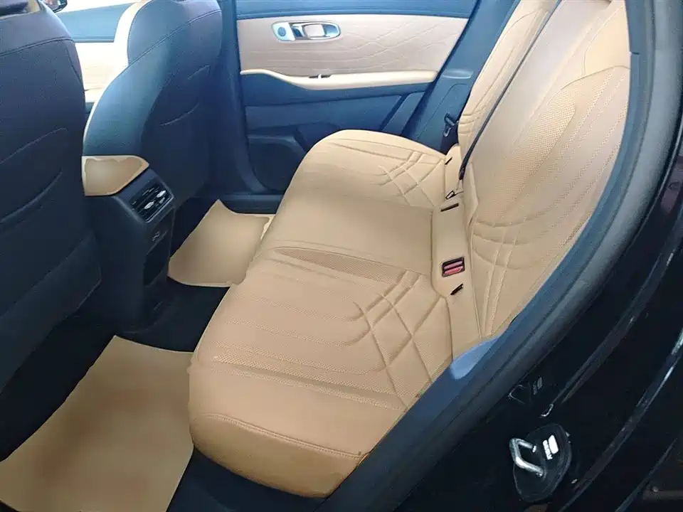 Geely Galaxy Galaxy Starship 7 EM-i