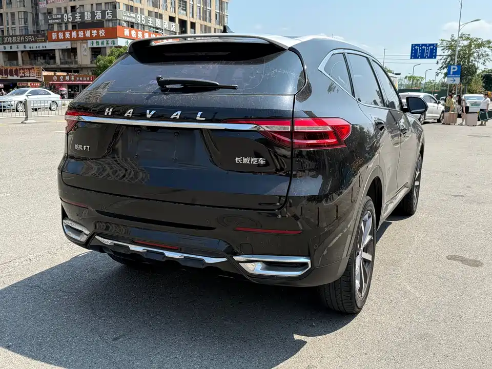 Haval F7