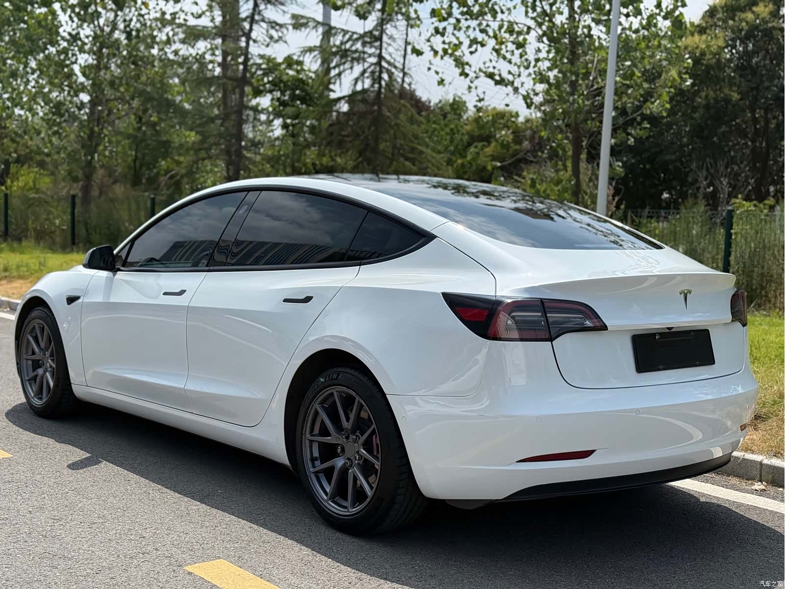 Tesla Model 3, 2021 4